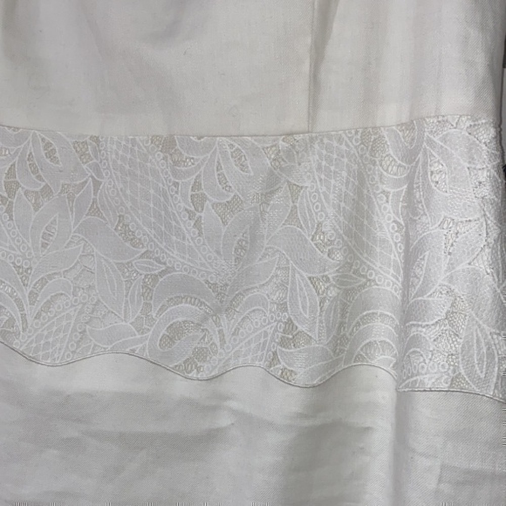 Tahari Arthur S. Levine Ivory Lace Midi Dress - Picture 2 of 8